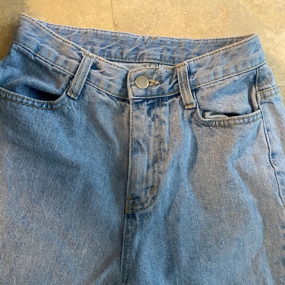 3.3 Field Trip High Waisted Jeans - Picture 7 of 7